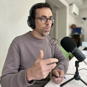 Effet de Serre Psychique : le smartphone dans tous ses dégâts, avec Louis Forgeard